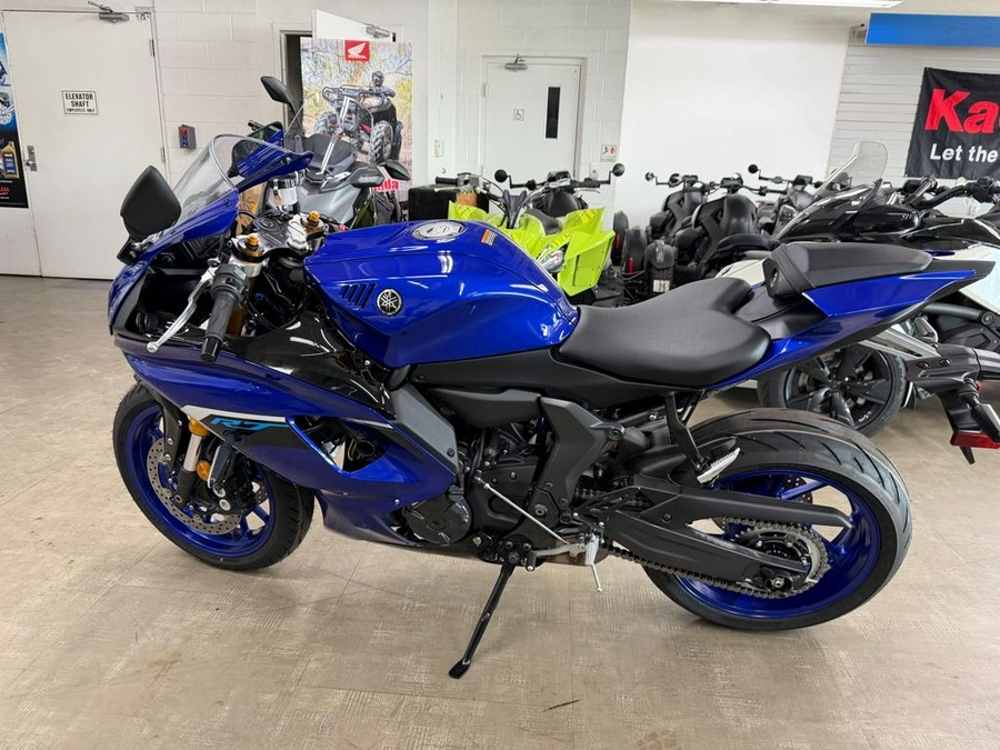 2025 Yamaha YZF R7