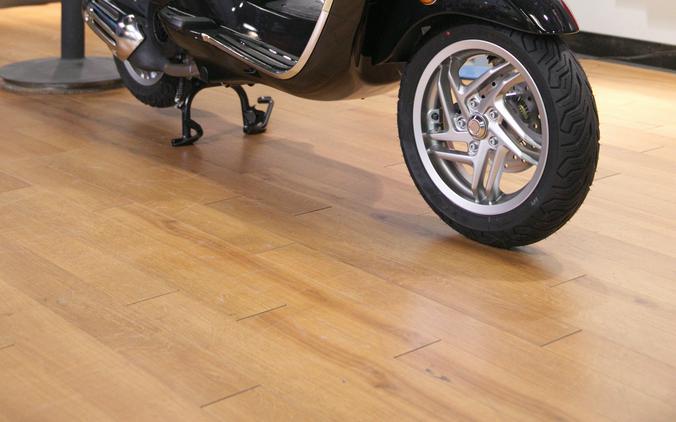 2027 Vespa PRIMAVERA 150