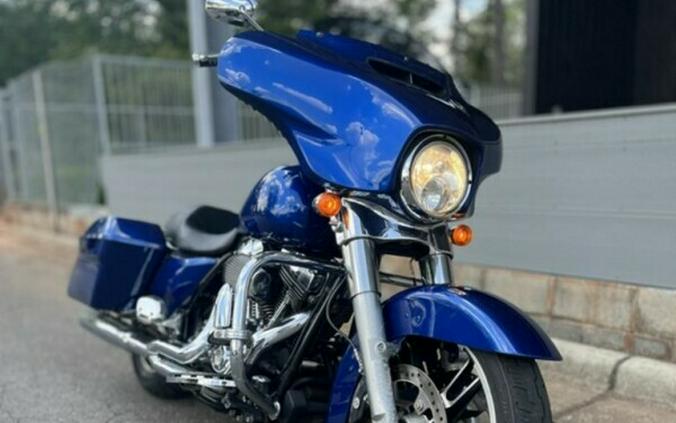 FLHXS 2015 Street Glide Special