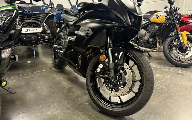 2025 Yamaha YZF-R7