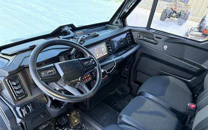 2026 Can-Am Defender Limited HD11