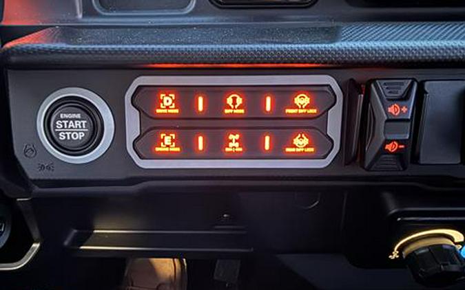 2026 Can-Am Defender Limited HD11