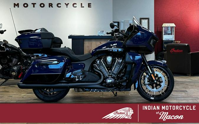 2024 Indian Motorcycle® Pursuit Dark Horse® with PowerBand Audio Package