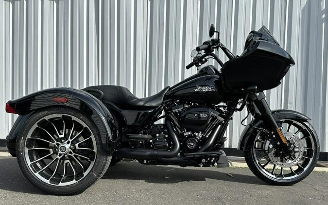 2024 Harley-Davidson Road Glide 3 Vivid Black