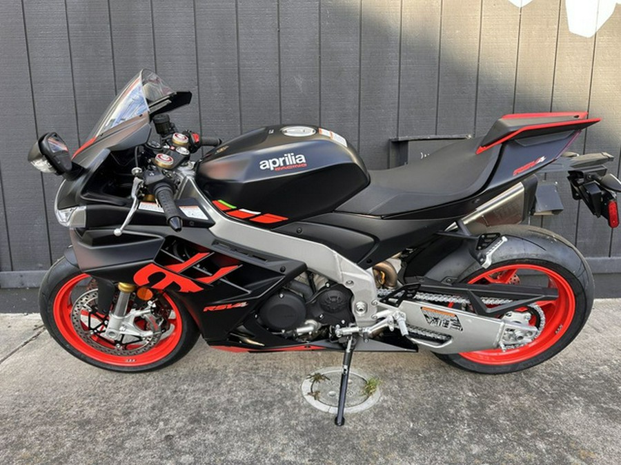 2024 Aprilia RSV4 1100