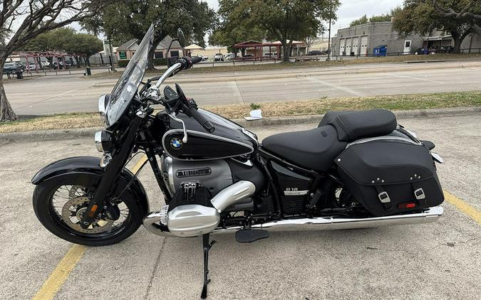 2025 BMW R 18 Classic Black Storm Metallic