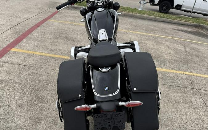 2025 BMW R 18 Classic Black Storm Metallic