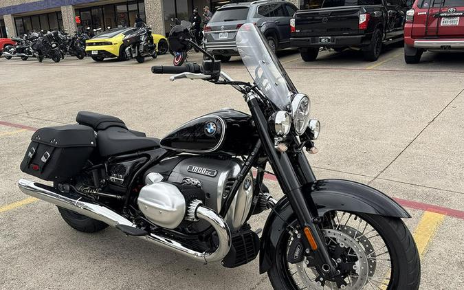 2025 BMW R 18 Classic Black Storm Metallic