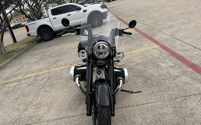 2025 BMW R 18 Classic Black Storm Metallic