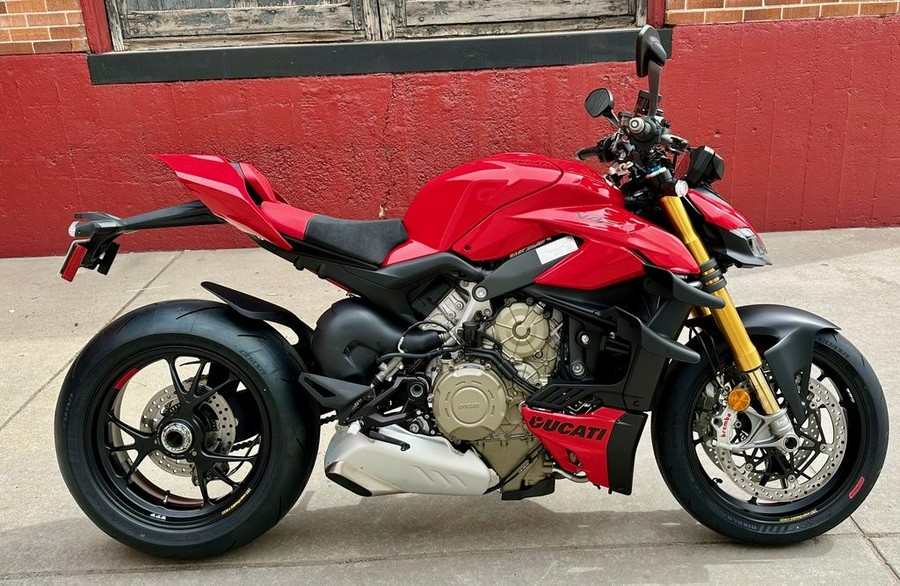 2024 Ducati Streetfighter V4 S Red