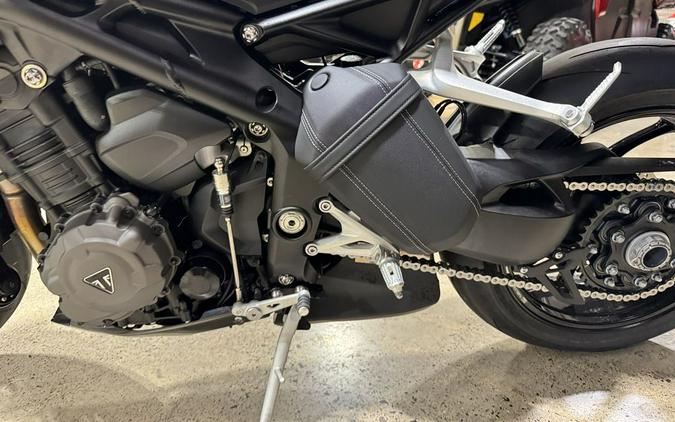 2025 Triumph Speed Triple 1200 RS Granite/Diablo Red