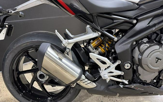 2025 Triumph Speed Triple 1200 RS Granite/Diablo Red