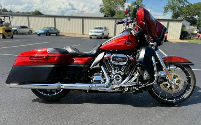 2018 Harley-Davidson CVO™ Street Glide®