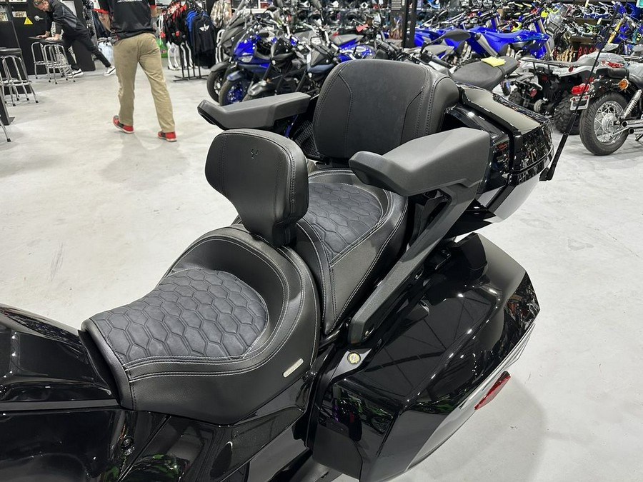 2023 Can-Am® SPYDER F3 LTD 1330 SE6