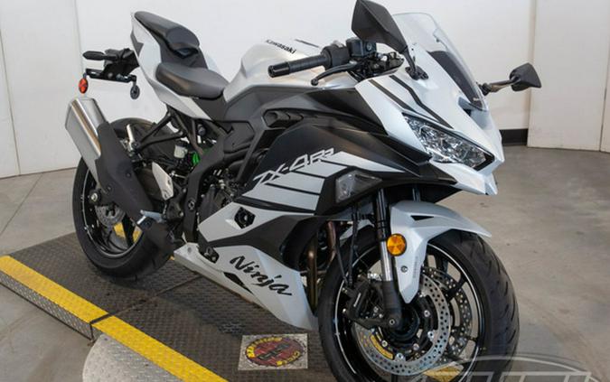 2025 Kawasaki NINJA ZX-4RR ABS