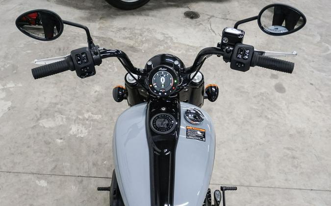 2024 Indian Motorcycle® Chief Bobber Dark Horse® Storm Gray