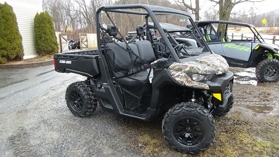 2025 Can-Am Defender DPS HD7