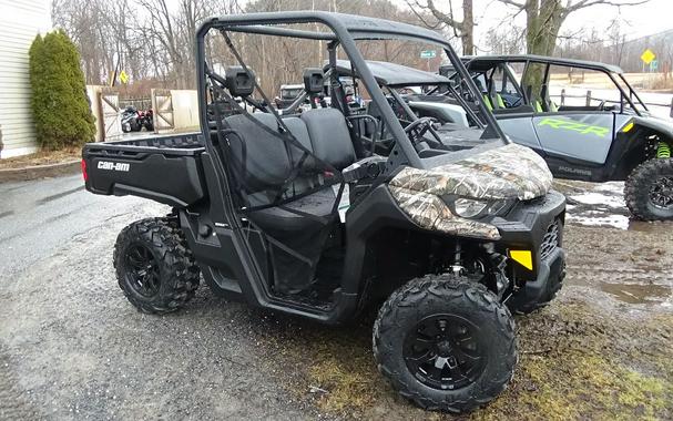 2025 Can-Am Defender DPS HD7