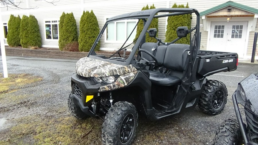 2025 Can-Am Defender DPS HD7