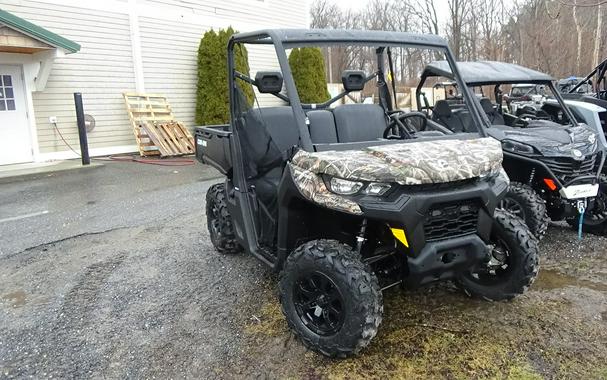 2025 Can-Am Defender DPS HD7