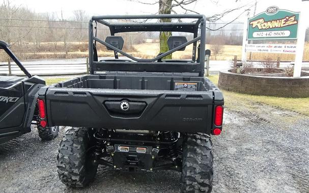 2025 Can-Am Defender DPS HD7