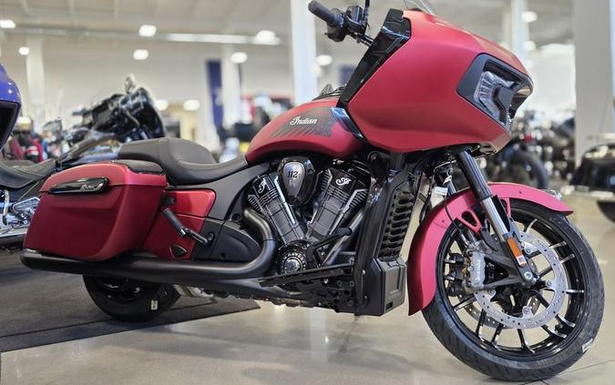 2026 Indian Motorcycle® Challenger® Dark Horse® 112 w/PowerBand Audio Sunset Red Smoke
