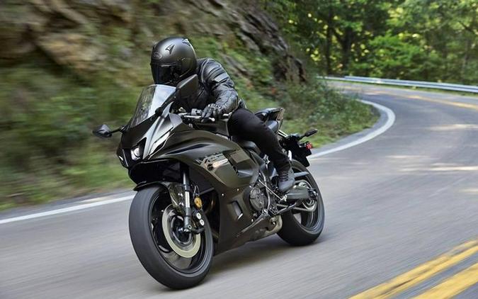2025 Yamaha YZF-R7