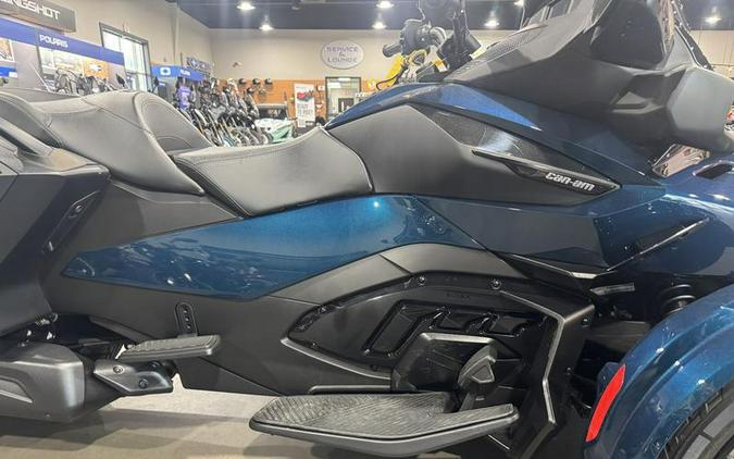 2021 Can-Am® Spyder® F3-T SE6