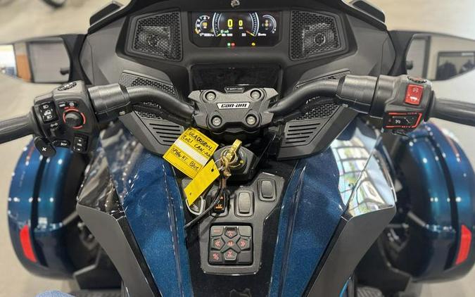 2021 Can-Am® Spyder® F3-T SE6