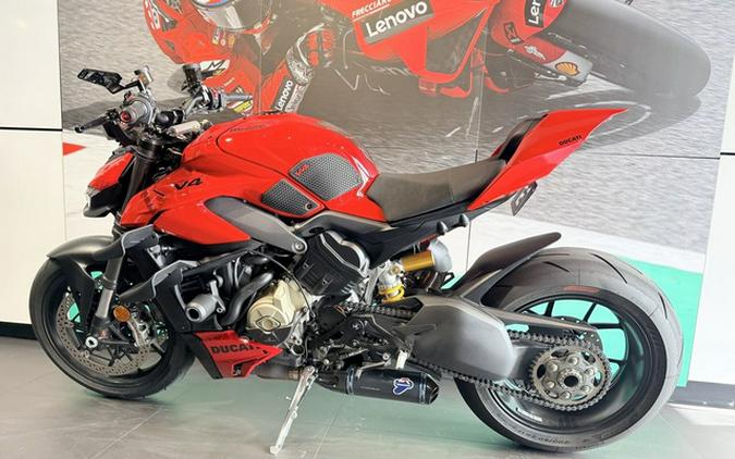 2025 Ducati Streetfighter V4 Ducati Red V4 S Ducati Red