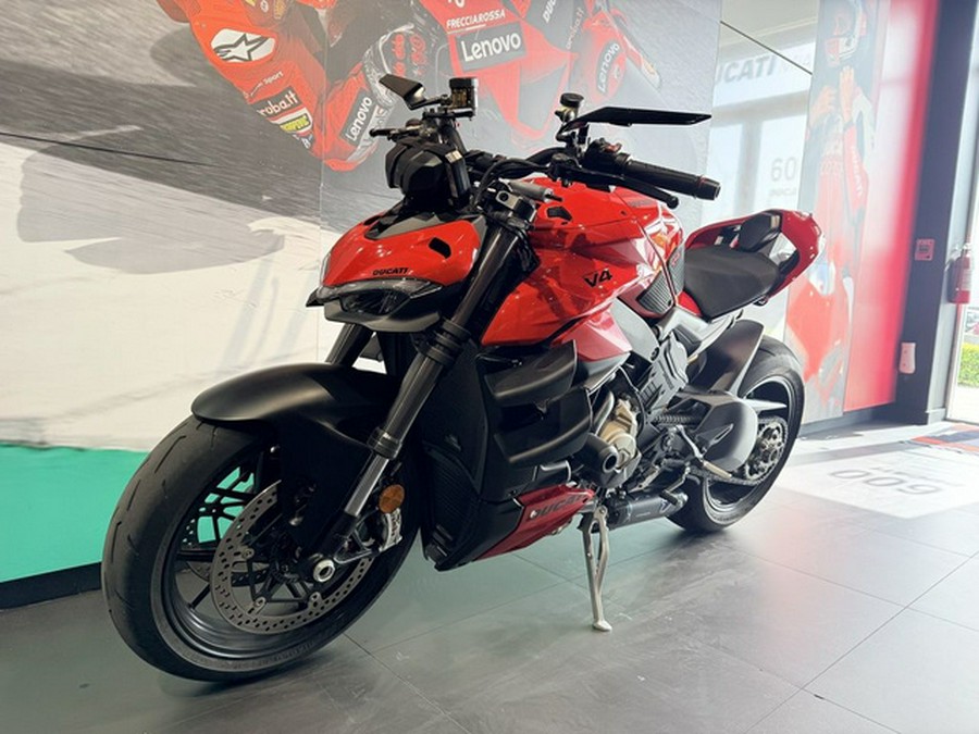 2025 Ducati Streetfighter V4 Ducati Red V4 S Ducati Red
