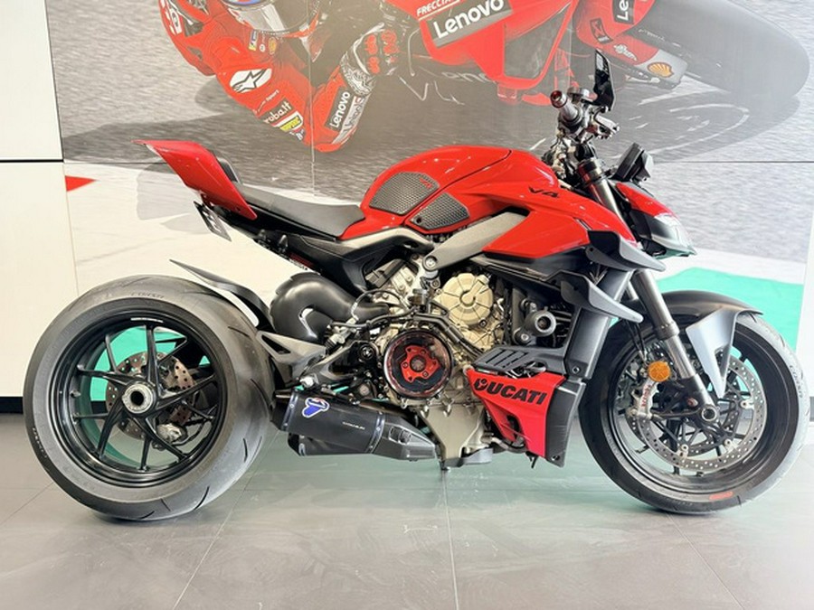 2025 Ducati Streetfighter V4 Ducati Red V4 S Ducati Red