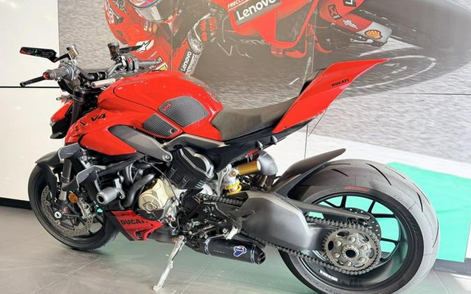 2025 Ducati Streetfighter V4 Ducati Red V4 S Ducati Red