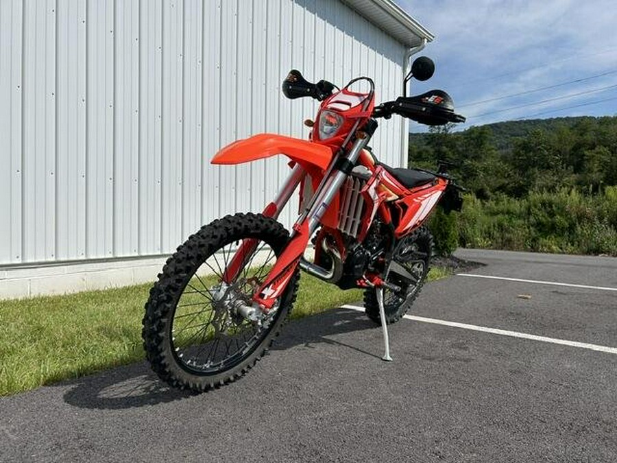 2024 Beta 300 X-Trainer