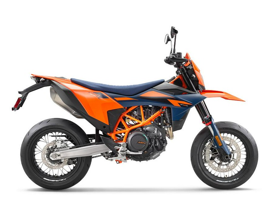 2027 KTM 690 SMC R