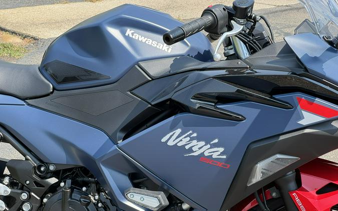 2026 Kawasaki Ninja® 500 SE ABS