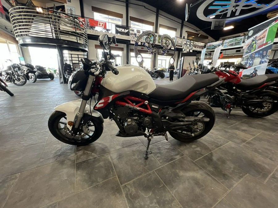 2023 Benelli 302S Base