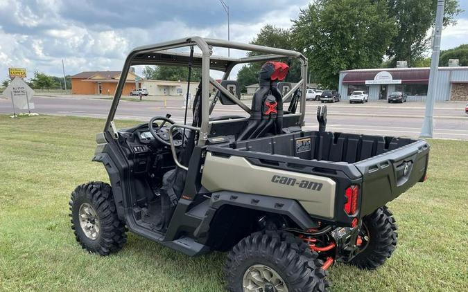 2023 Can-Am® Defender X mr HD10