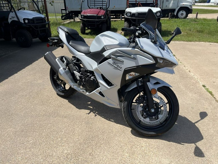 2024 Kawasaki Ninja® 500 ABS