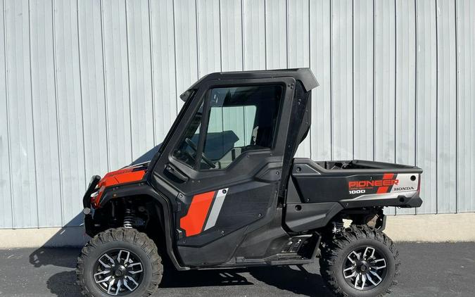 2023 Honda Pioneer 1000 Trail