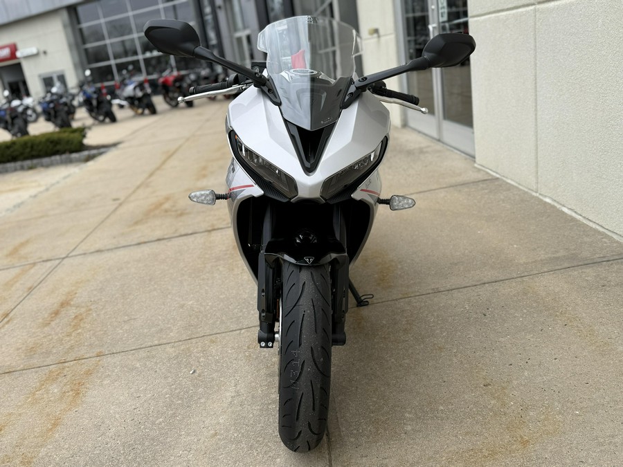 2026 Triumph DAYTONA 660