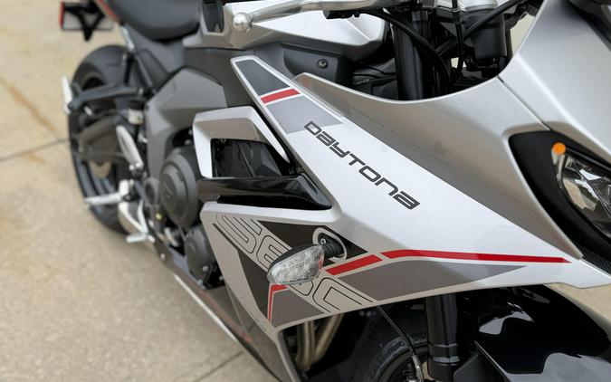 2026 Triumph DAYTONA 660