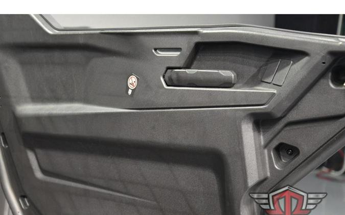 2024 Can-Am Defender MAX X mr with Half-Doors HD10