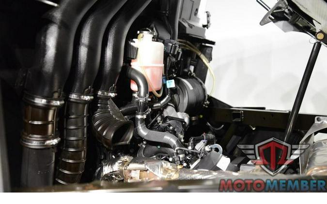 2024 Can-Am Defender MAX X mr with Half-Doors HD10