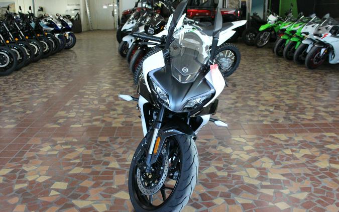 2026 CFMOTO 300SS Nebula White - T6003637