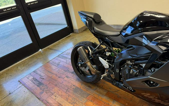 Used 2026 Ninja ZX-4R ABS Sport Motorcycle For Sale Near Memphis, TN