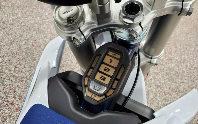 2023 Husqvarna Motorcycles EE 3