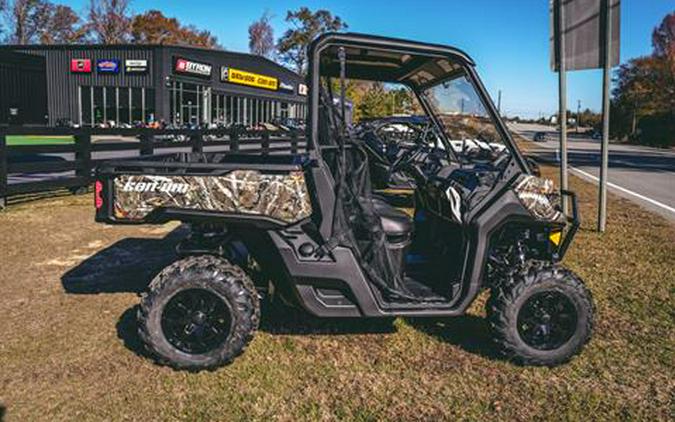 2024 Can-Am Defender XT HD10