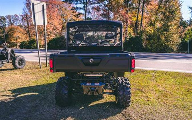 2024 Can-Am Defender XT HD10