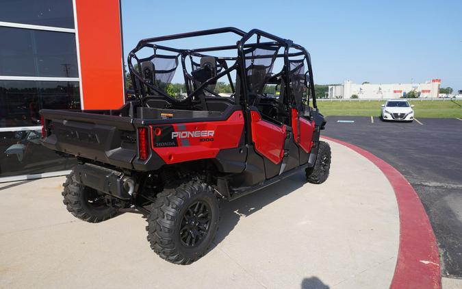 2024 Honda PIONEER 1000-6 DELUXE CREW